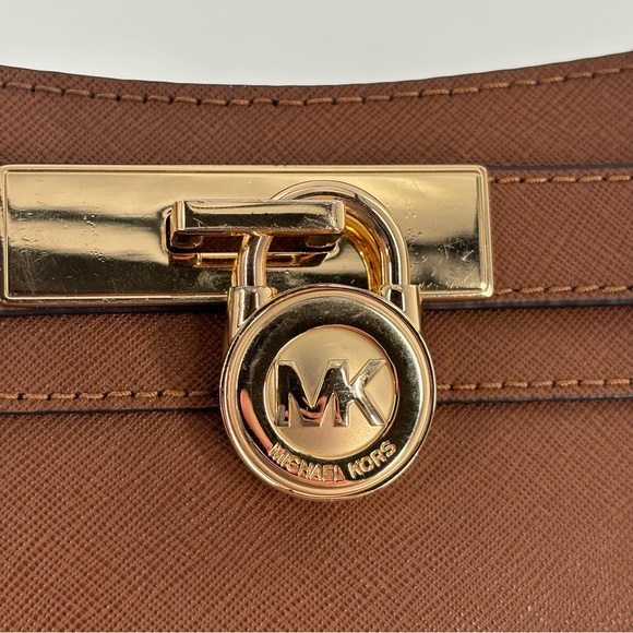 Michael Kors Hamilton Crossbody Purse - Picture 7 of 12